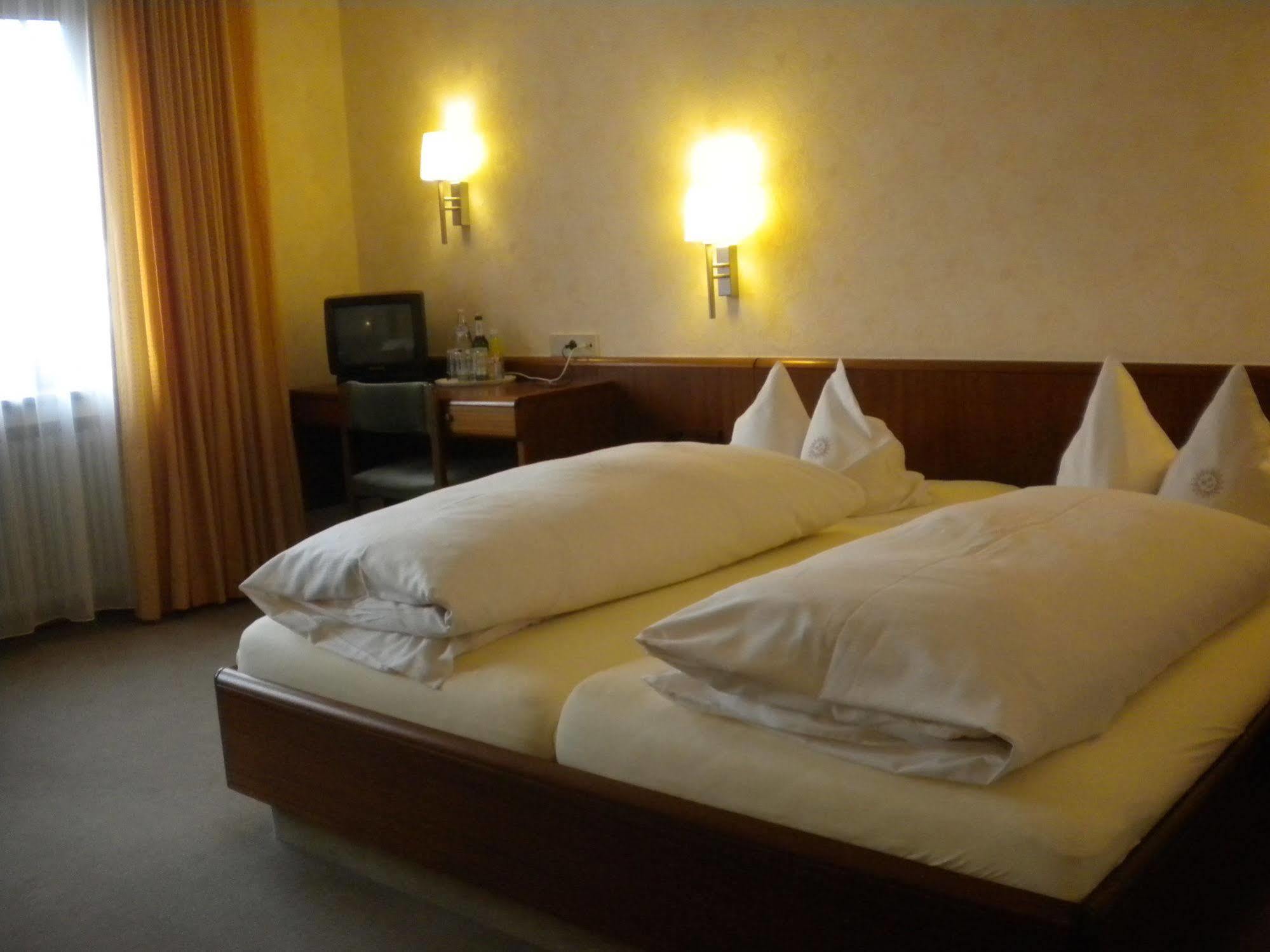 אלטנשטאדט Hotel Garni Illertal מראה חיצוני תמונה