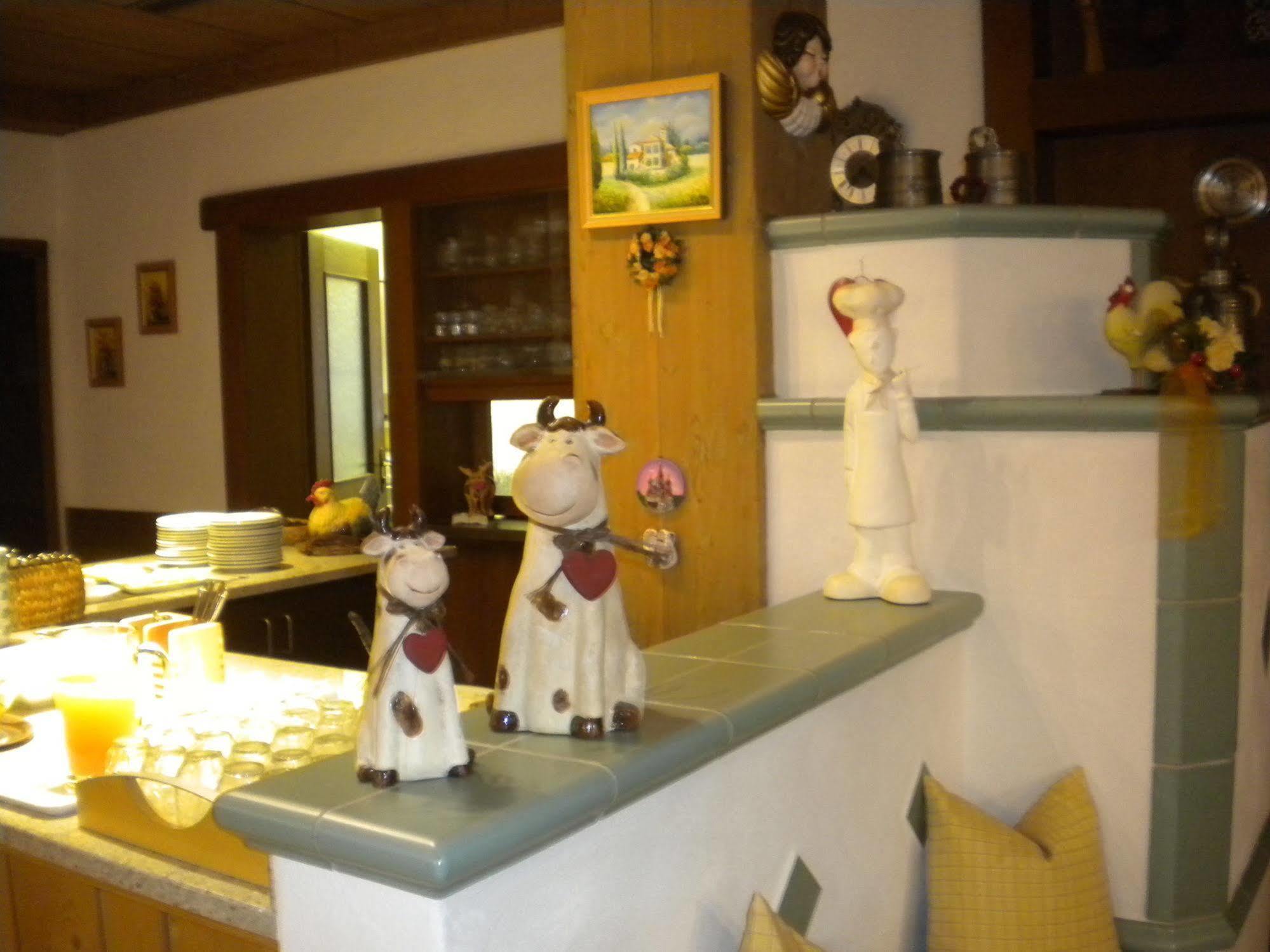אלטנשטאדט Hotel Garni Illertal מראה חיצוני תמונה